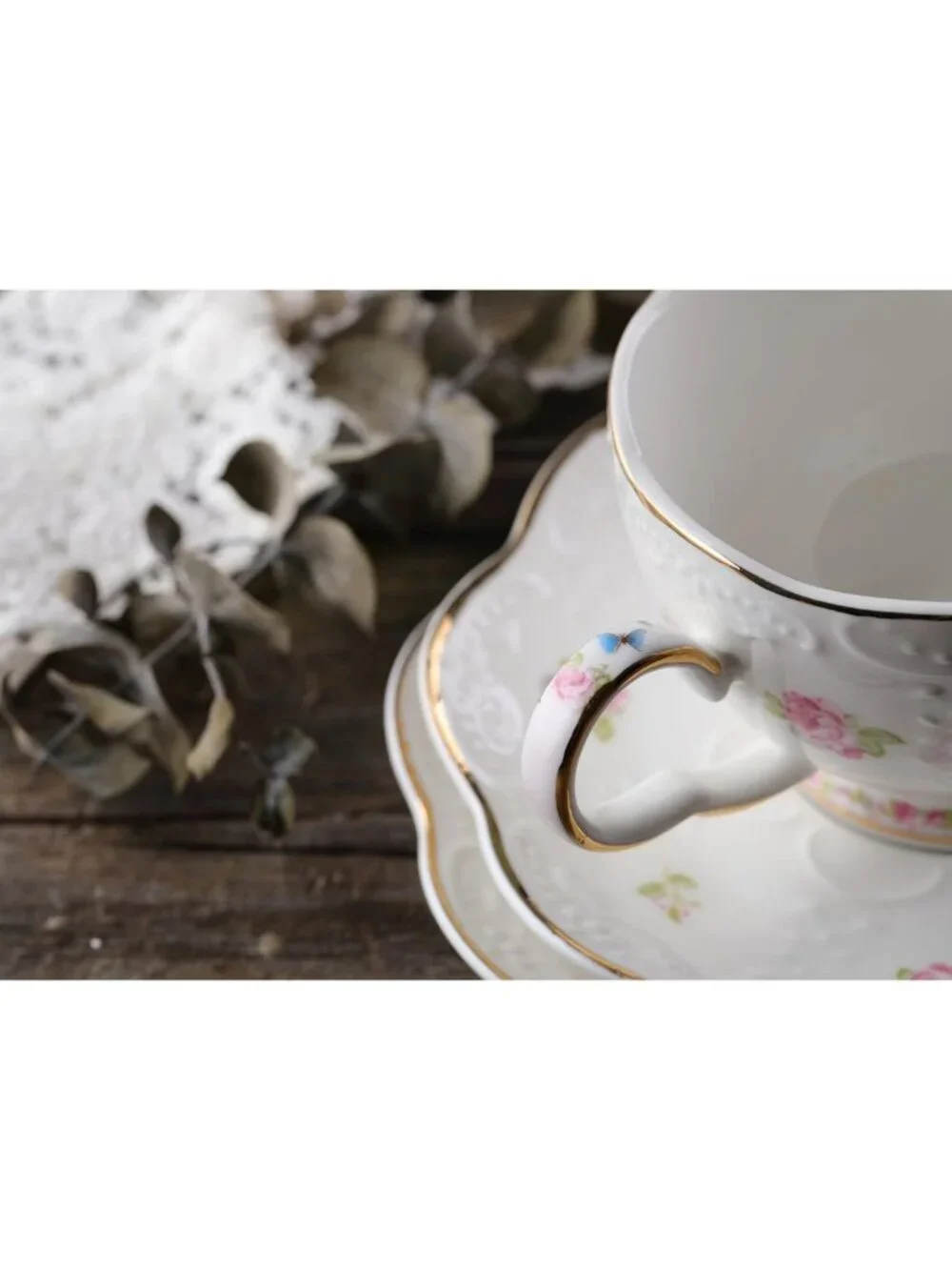 Elegant Porcelain Flower Tea Cup & Saucer Set - 6 Piece Dining Set